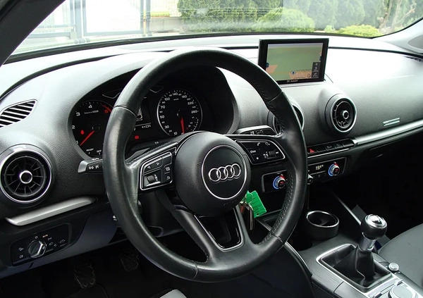 Audi A3 cena 68990 przebieg: 166000, rok produkcji 2019 z Zawiercie małe 379